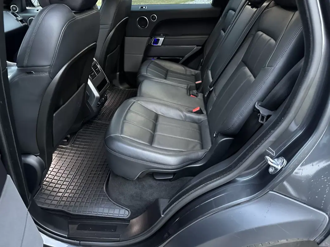 Land Rover Range Rover Sport 2019 - 59990 EUR, 129000 km - AUTO.MOTO.pt - 129000km - foto 11 de 13