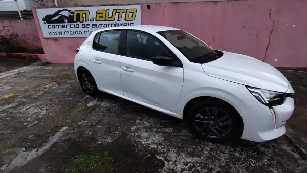 Peugeot 208 2022 - 13999 EUR, 47000 km - AUTO.MOTO.pt - 47000km - foto 4 de 37
