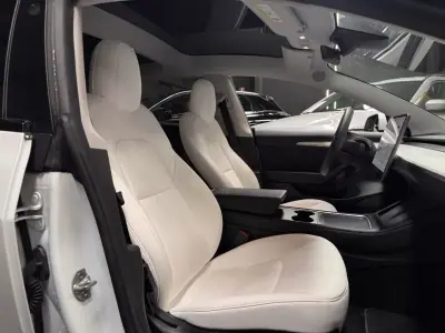 Tesla Model 3 2021 - 28990 EUR, 36500 km - AUTO.MOTO.pt - 36500km - foto 21 de 22