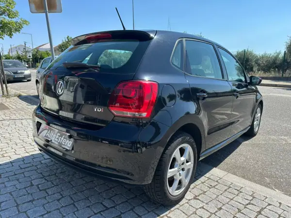 Volkswagen Polo 2009 - 9900 EUR, 185146 km - AUTO.MOTO.pt - 185146km - foto 8 de 28