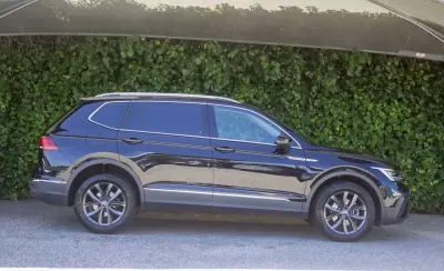 Volkswagen Tiguan Allspace 2022 - 33500 EUR, 23000 km - AUTO.MOTO.pt - 23000km - foto 6 de 19