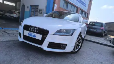 Audi TT Coupé 2011 — foto 4 de 16