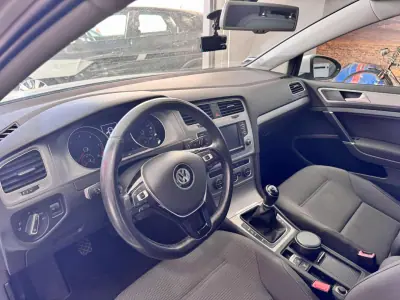 Volkswagen Golf 2016 - 12500 EUR, 228000 km - AUTO.MOTO.pt - 228000km - foto 13 de 14