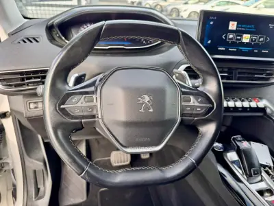 Peugeot 5008 2021 - 23990 EUR, 103000 km - AUTO.MOTO.pt - 103000km - foto 12 de 22