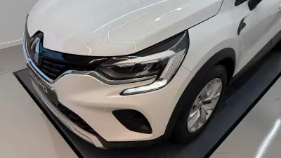 Renault Captur 2021 - 13990 EUR, 167491 km - AUTO.MOTO.pt - 167491km - foto 2 de 29