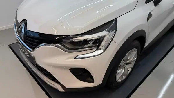 Renault Captur 2021 - 13990 EUR, 167491 km - AUTO.MOTO.pt - 167491km - foto 2 de 29