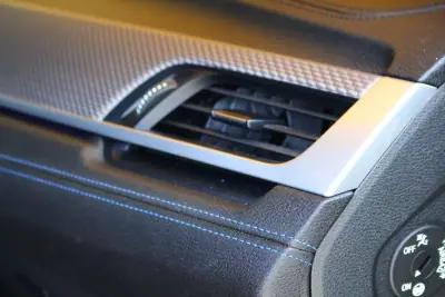 BMW X2 2020 - 26400 EUR, 90000 km - AUTO.MOTO.pt - 90000km - foto 17 de 30