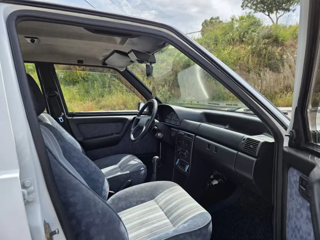 Fiat Uno 1993 - 1490 EUR, 103000 km - AUTO.MOTO.pt - 103000km - foto 12 de 14