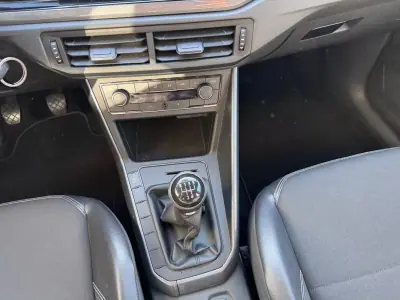 Volkswagen Polo 2018 - 14900 EUR, 186328 km - AUTO.MOTO.pt - 186328km - foto 24 de 32