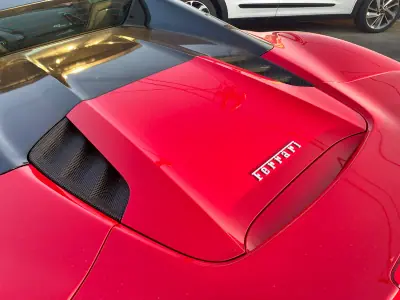Ferrari 488 2017 - 299750 EUR, 26250 km - AUTO.MOTO.pt - 26250km - foto 12 de 26