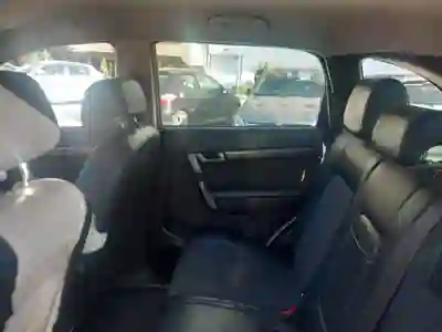 Chevrolet Captiva 2009 - 7000 EUR, 160000 km - AUTO.MOTO.pt - 160000km - foto 8 de 13