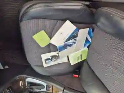 Mercedes-Benz E 220 2003 - 4900 EUR, 490000 km - AUTO.MOTO.pt - 490000km - foto 9 de 16