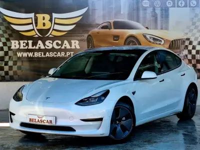 Tesla Model 3 2023 - 48000km