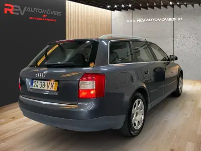 Audi A4 Avant 2004 - 6450 EUR, 278800 km - AUTO.MOTO.pt - 278800km - foto 3 de 20