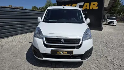 Peugeot Partner 2018 - 11490 EUR, 159000 km - AUTO.MOTO.pt - 159000km - foto 7 de 18