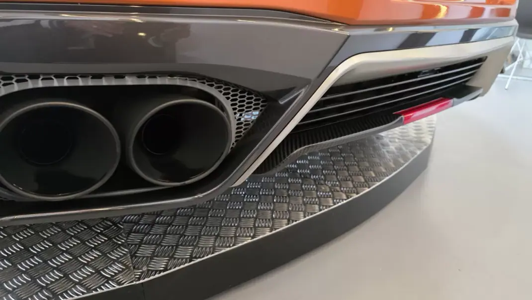 Nissan GT-R 2017 - 145000 EUR, 54312 km - AUTO.MOTO.pt - 54312km - foto 24 de 57