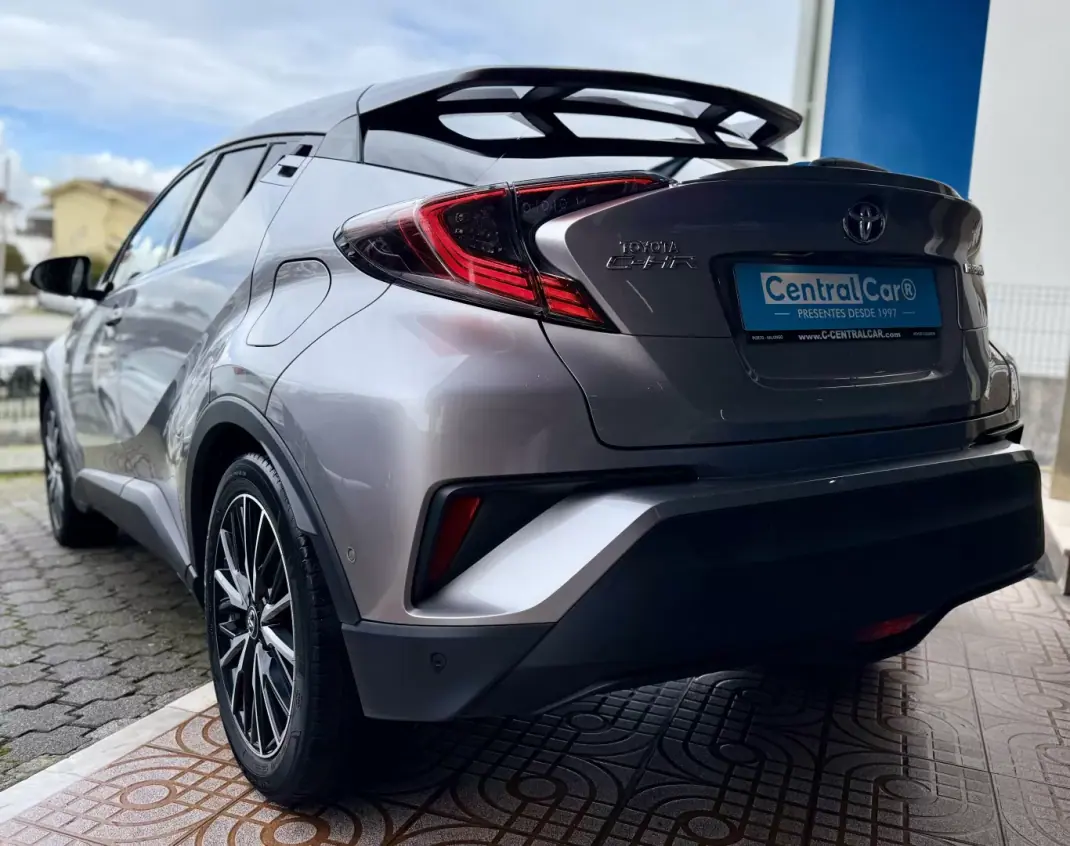 Toyota C-HR 2019 - 23950 EUR, 92000 km - 92000km - foto 7 de 25