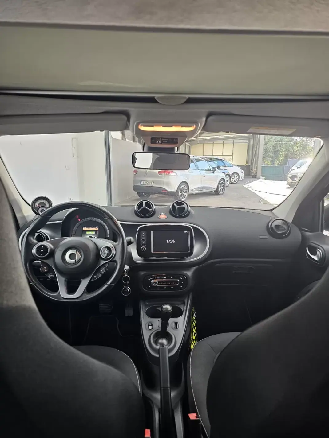 Smart ForFour 2019 - 11000 EUR, 70757 km - 70757km - foto 26 de 29