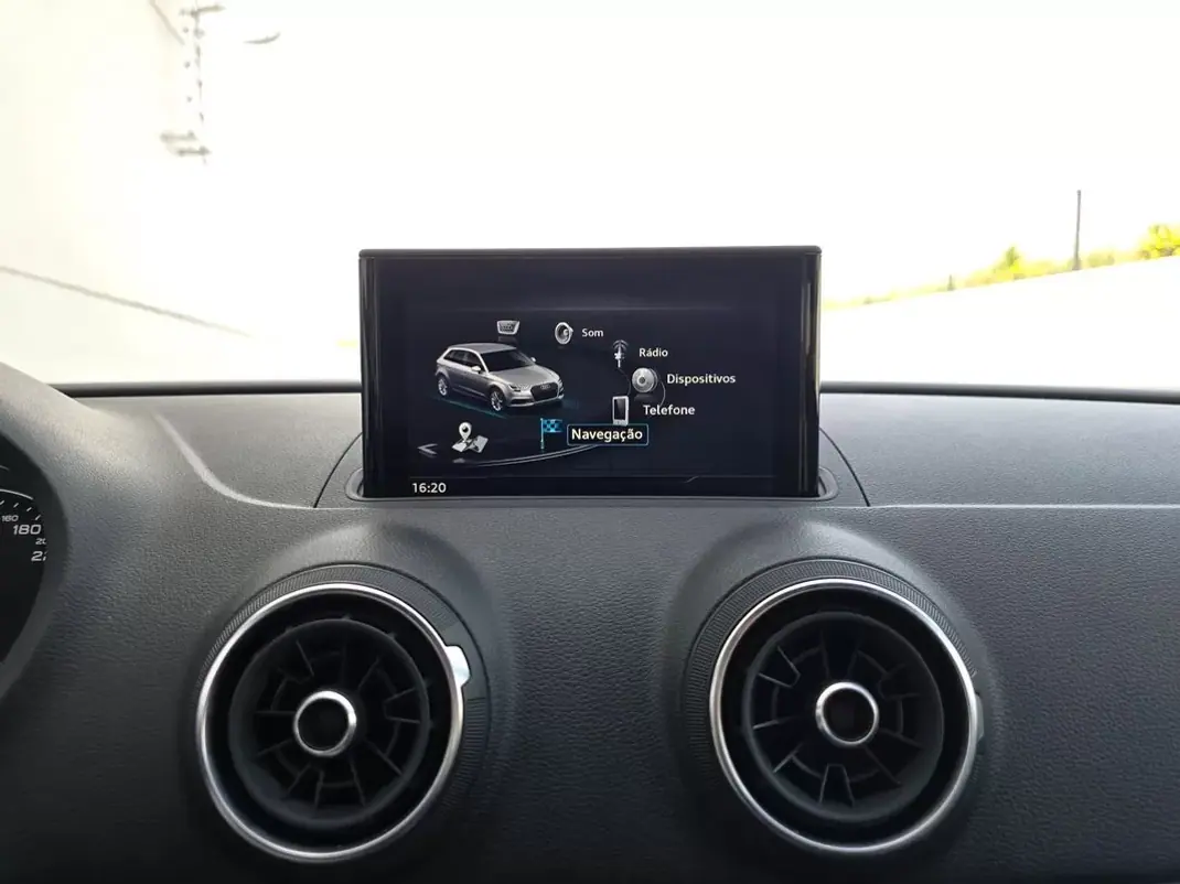 Audi A3 Sportback 2019 - 17500 EUR, 81000 km - AUTO.MOTO.pt - 81000km - foto 19 de 33