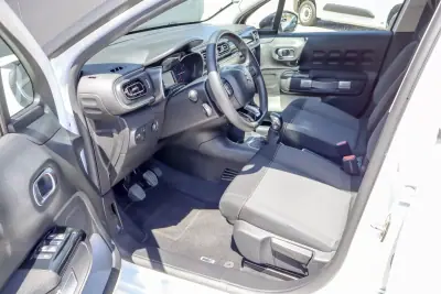 Citroën C3 2018 - 9990 EUR, 89000 km - AUTO.MOTO.pt - 89000km - foto 10 de 28
