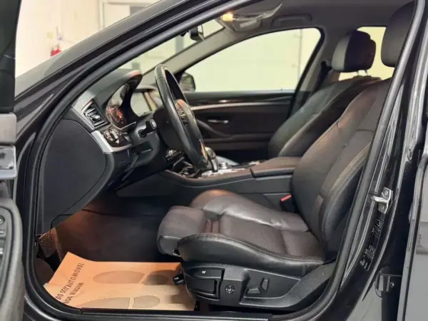 BMW 520 2012 - 15500 EUR, 197000 km - AUTO.MOTO.pt - 197000km - foto 26 de 59