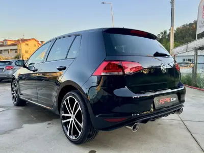 Volkswagen Golf 2015 - 15999 EUR, 180000 km - AUTO.MOTO.pt - 180000km - foto 12 de 24