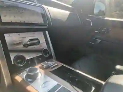 Land Rover Range Rover 2019 - 64900 EUR, 160000 km - AUTO.MOTO.pt - 160000km - foto 15 de 15