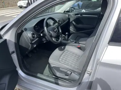 Audi A3 Limousine 2015 - 13900 EUR, 148500 km - AUTO.MOTO.pt - 148500km - foto 8 de 18