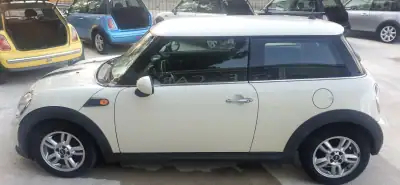MINI One 2012 - 8990 EUR, 219000 km - AUTO.MOTO.pt - 219000km - foto 8 de 23