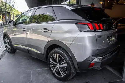 Peugeot 3008 2018 - 16890 EUR, 127901 km - AUTO.MOTO.pt - 127901km - foto 6 de 43