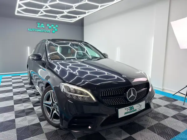 Mercedes-Benz C 300 2019 - 20999 EUR, 234000 km - AUTO.MOTO.pt - 234000km - foto 4 de 24