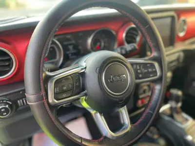 Jeep Wrangler Unlimited 2020 - 58900 EUR, 97594 km - AUTO.MOTO.pt - 97594km - foto 5 de 17
