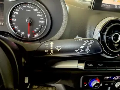 Audi A3 Sportback 2016 - 16000 EUR, 158000 km - AUTO.MOTO.pt - 158000km - foto 63 de 94