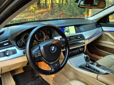 BMW 520 2010 - 18250 EUR, 234000 km - AUTO.MOTO.pt - 234000km - foto 12 de 17