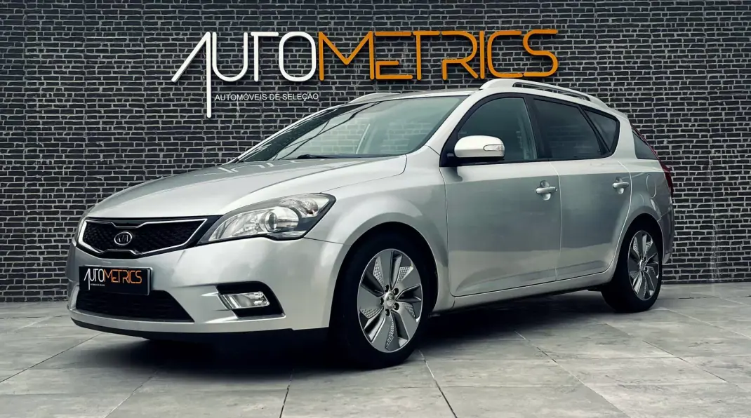 Kia Ceed SW 2010 - 7650 EUR, 193000 km - AUTO.MOTO.pt - 193000km - foto 1 de 12