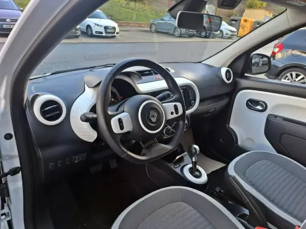 Renault Twingo 2022 - 13990 EUR, 30000 km - AUTO.MOTO.pt - 30000km - foto 11 de 24