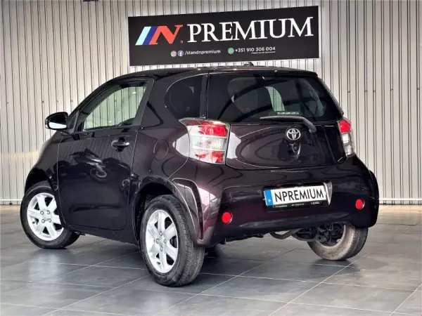 Toyota iQ 2009 - 7750 EUR, 167000 km - AUTO.MOTO.pt - 167000km - foto 4 de 32