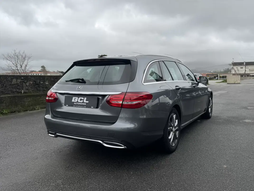 Mercedes-Benz C 200 2016 - 18990 EUR, 156000 km - AUTO.MOTO.pt - 156000km - foto 7 de 28