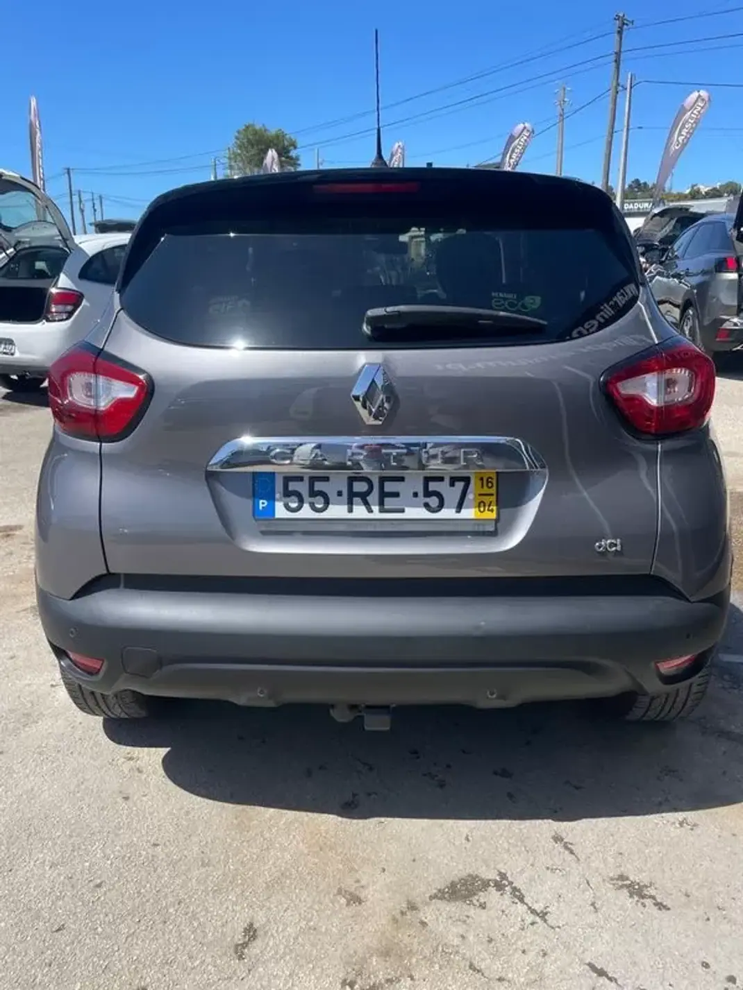 Renault Captur 2016 - 11900 EUR, 168210 km - AUTO.MOTO.pt - 168210km - foto 3 de 17
