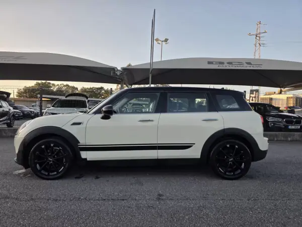 MINI Clubman 2018 - 15990 EUR, 184000 km - AUTO.MOTO.pt - 184000km - foto 4 de 42