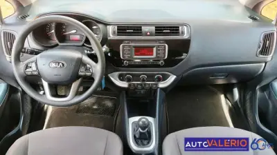 Kia Rio 2016 - 9450 EUR, 58085 km - AUTO.MOTO.pt - 58085km - foto 12 de 27