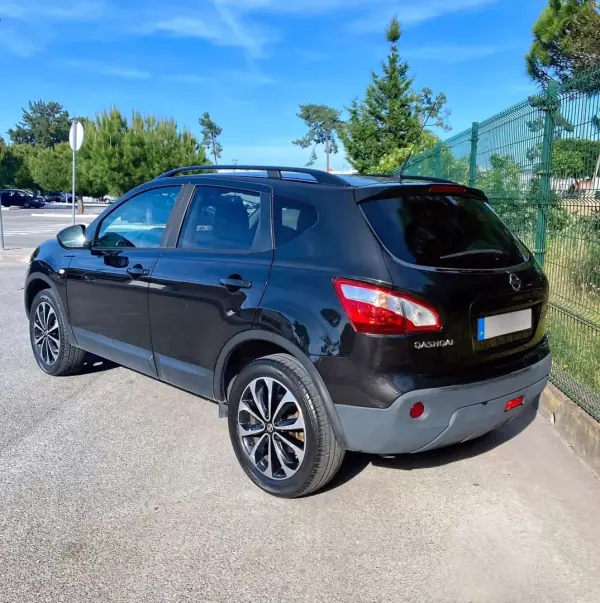 Nissan Qashqai 2013 - 10900 EUR, 183000 km - AUTO.MOTO.pt - 183000km - foto 4 de 7
