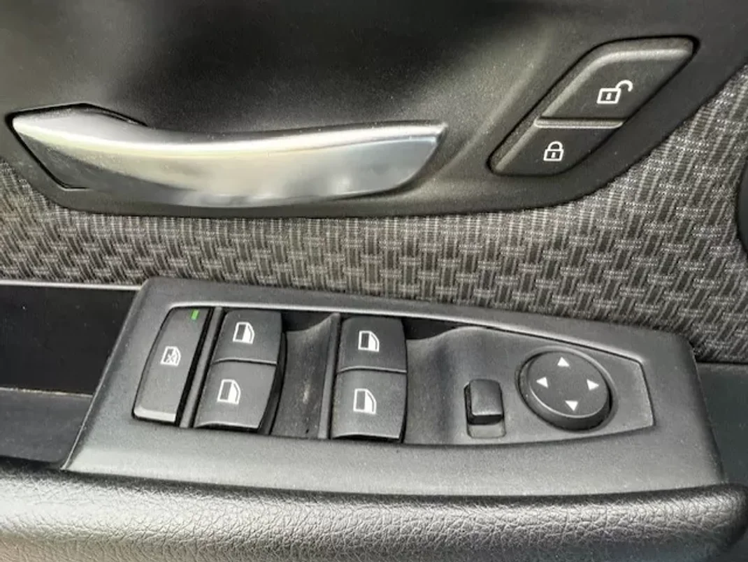 BMW 216 Active Tourer 2015 - 16000 EUR, 170700 km - AUTO.MOTO.pt - 170700km - foto 16 de 24