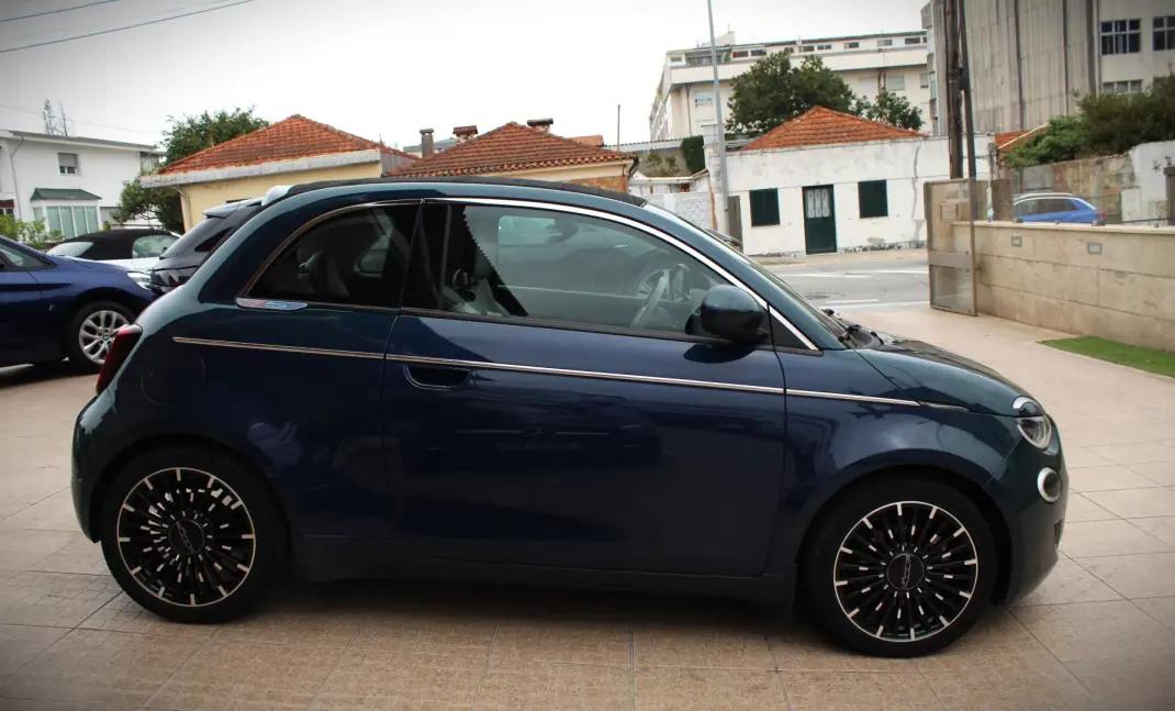 Fiat 500e 2020 - 19990 EUR, 96000 km - 96000km - foto 46 de 55