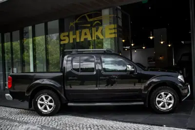 Nissan Navara 2010 - 21450 EUR, 253981 km - AUTO.MOTO.pt - 253981km - foto 9 de 33