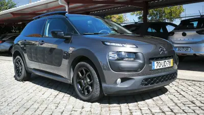Citroën C4 Cactus 2018 - 11750 EUR, 12554 km - 12554km - foto 4 de 8