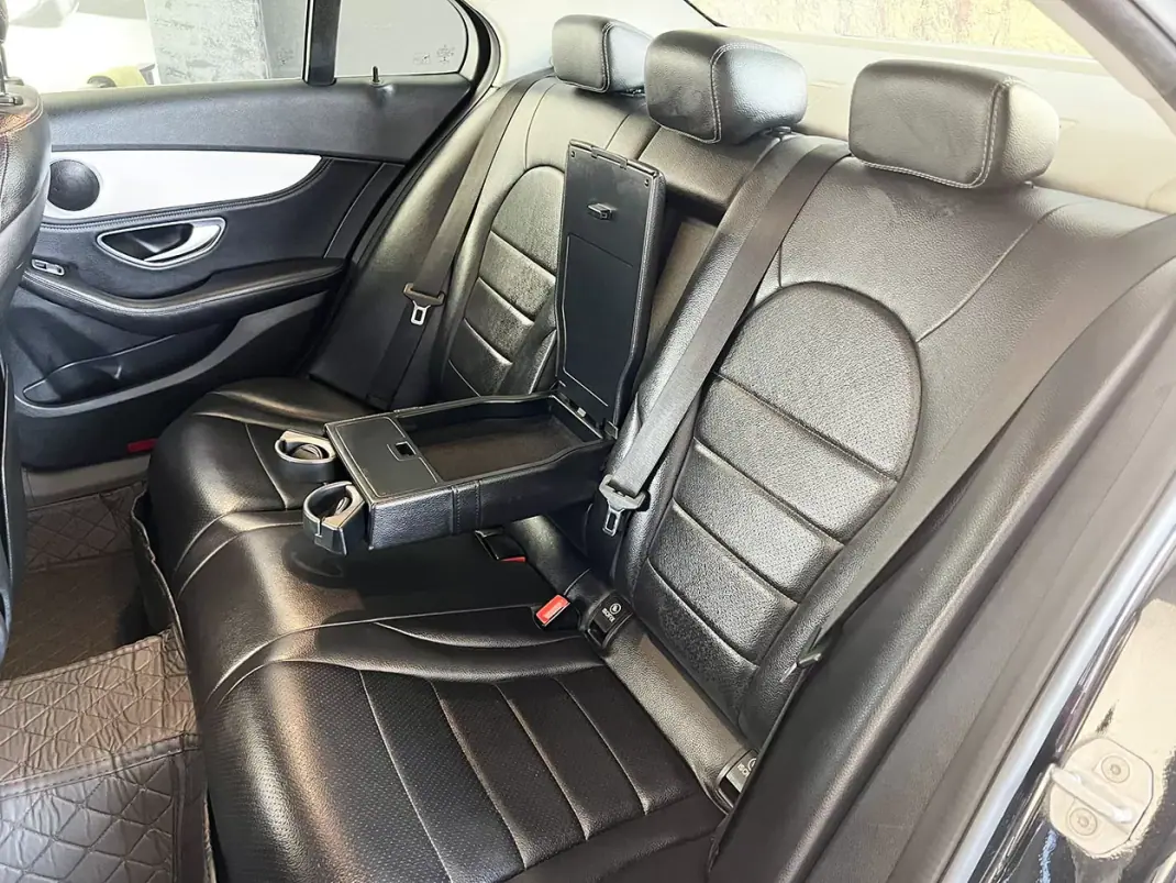 Mercedes-Benz C 200 2015 - 16600 EUR, 229781 km - AUTO.MOTO.pt - 229781km - foto 22 de 23