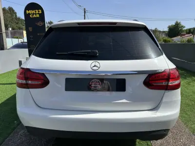 Mercedes-Benz C 180 2015 - 12900 EUR, 280000 km - AUTO.MOTO.pt - 280000km - foto 10 de 69