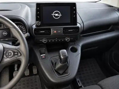 Opel COMBO 2021 - 9146 EUR, 120000 km - foto 6 de 7