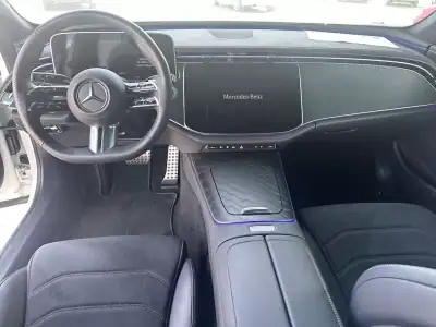 Mercedes-Benz E 300 2024 - 58400 EUR, 24861 km - AUTO.MOTO.pt - 24861km - foto 31 de 32